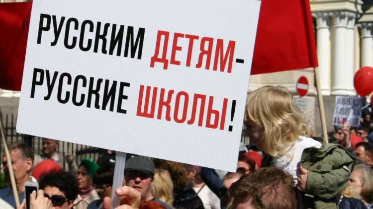 Украинские политики начали массово переходить на русский язык