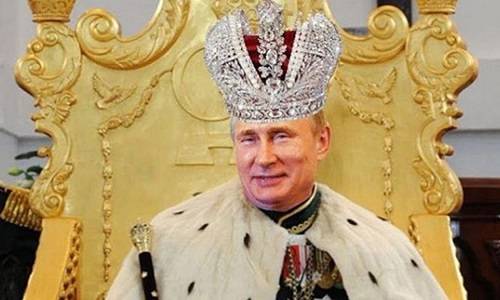 В России, кажется, уже построили монархию, где трон уходит по наследству…