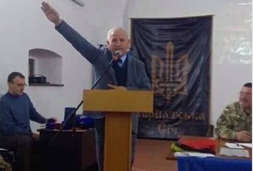 Суд вернул на работу в МИД украинского нациста Марущинца