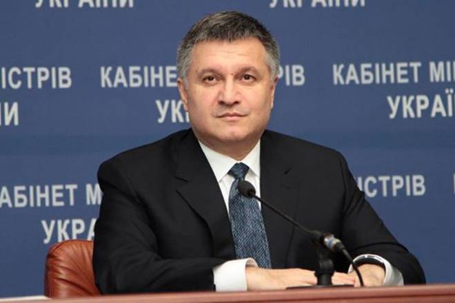 Новый сценарий распада: приход Авакова к власти расколет Украину на части Новый сценарий распада: приход Авакова к власти расколет Украину на части