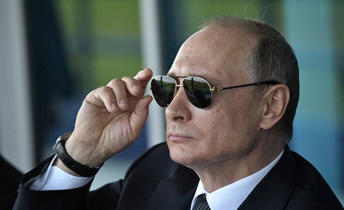 Китайские СМИ: Путин за один год собрал геополитический «стрит-флэш»