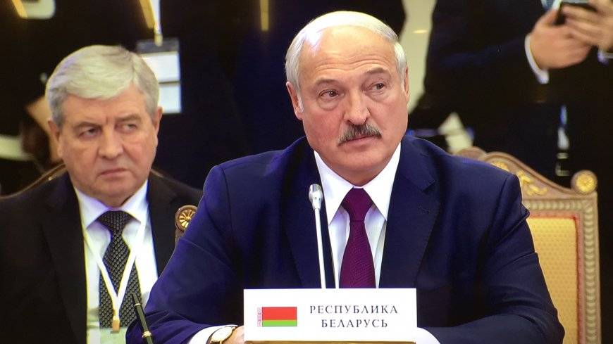 "Де-факто и юридически": Лукашенко утер нос украинцам, высказавшись о Крыме