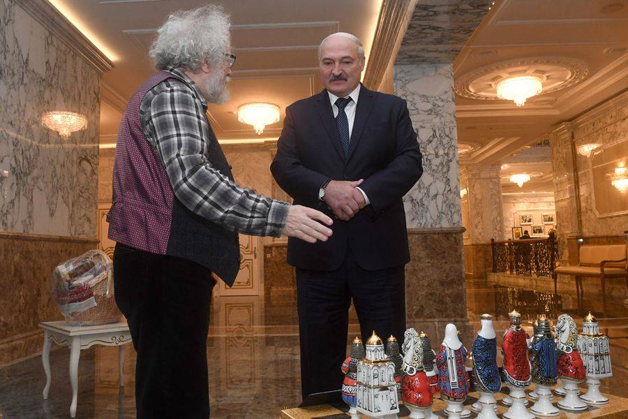 Объять необъятное: почему Лукашенко не торопится строить СГ с Россией Объять необъятное: почему Лукашенко не торопится строить СГ с Россией
