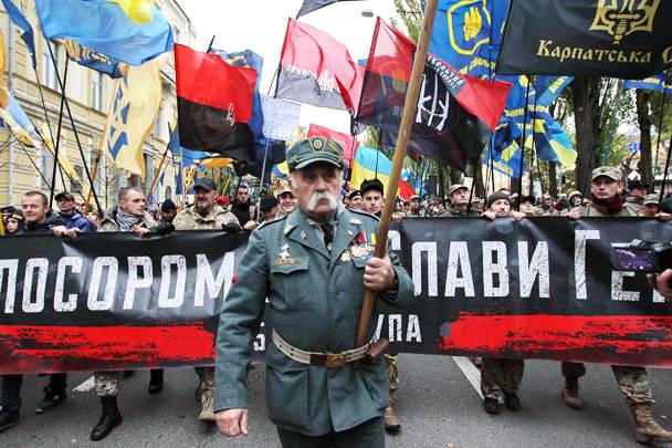 Энергия агрессии нарастает: "нацистский каток" может задавить Киев в 2020-м