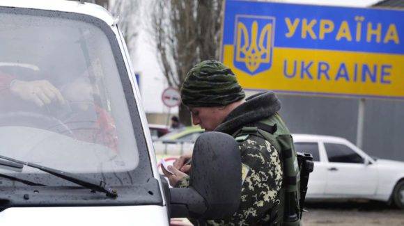 В Севастополе настоятельно рекомендовали не ездить на Украину