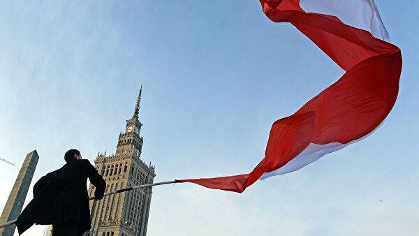 Польша мечтает ограбить Россию