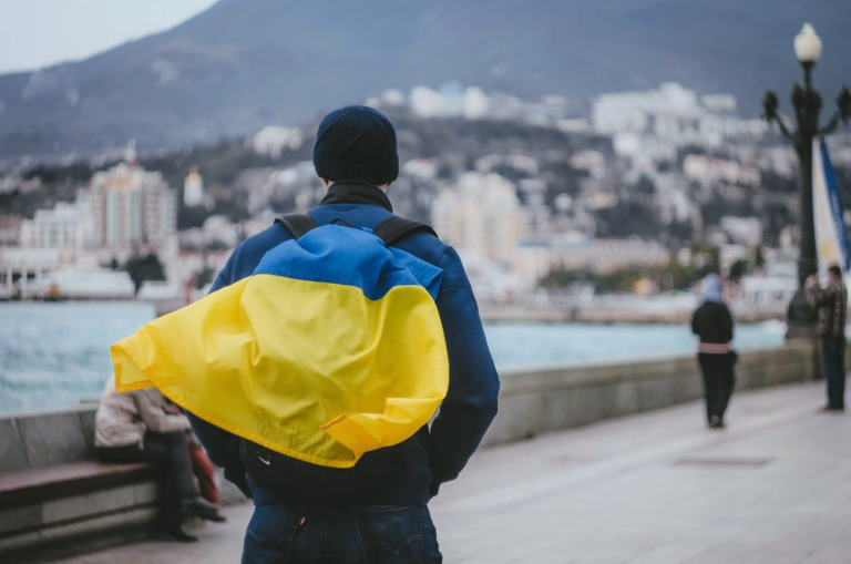 Живущие в Крыму украинцы ответили, когда помирятся Киев и Москва