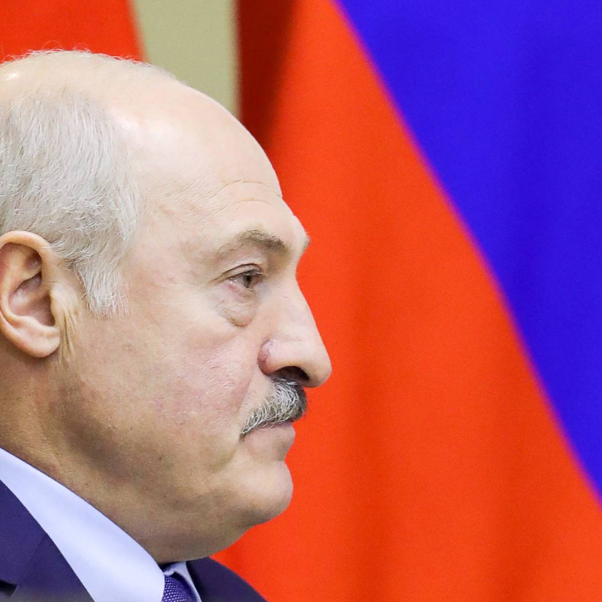 Лукашенко: Россия стремится наклонить нас и унизить, нагло и беспардонно