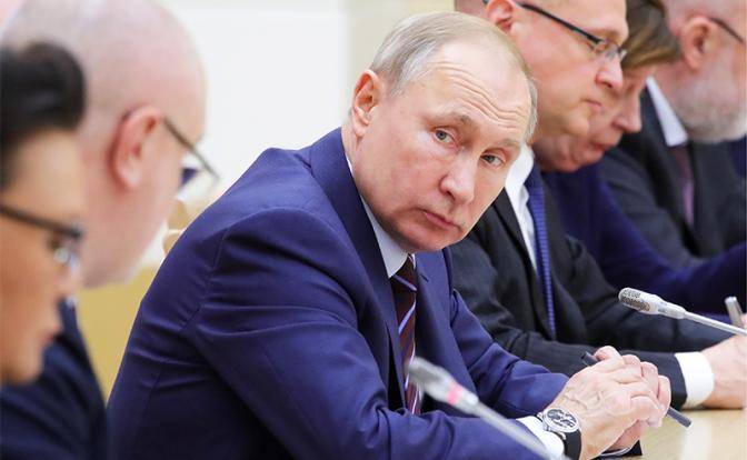 «Конституционный переворот»: Путин не захочет повторить судьбу Горбачева «Конституционный переворот»: Путин не захочет повторить судьбу Горбачева
