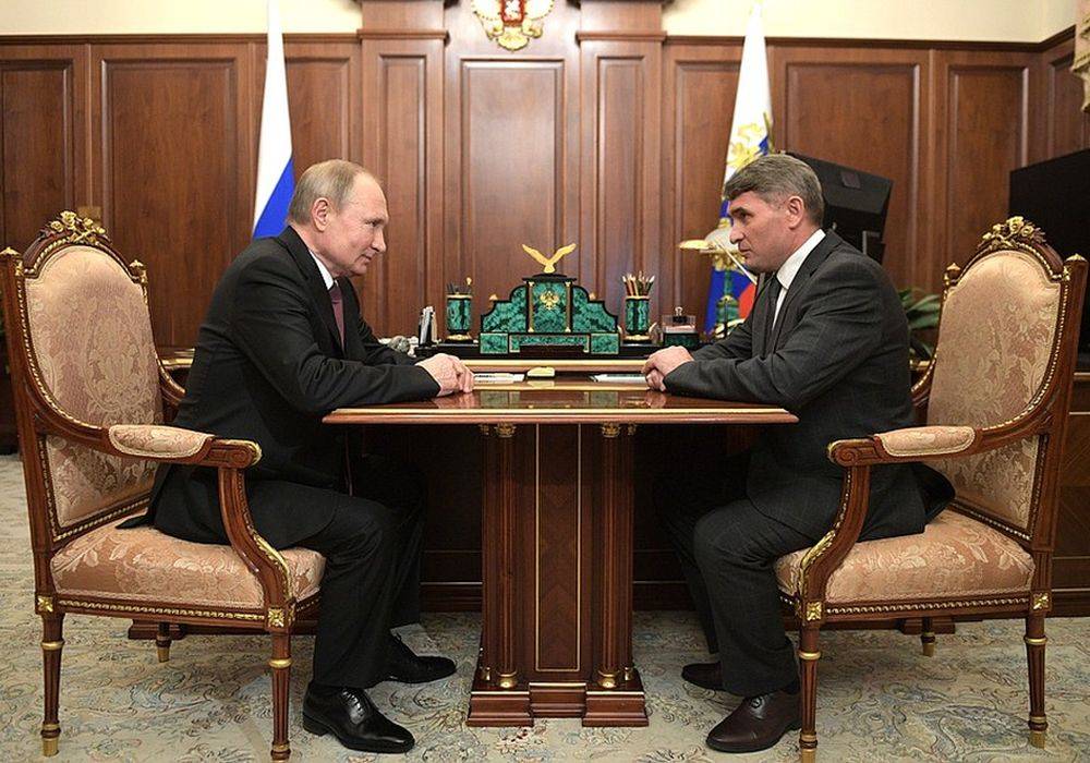 «Уволен в связи с утратой доверия»: Путин уволил скандального главу Чувашии