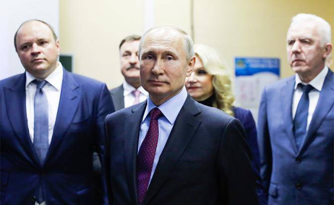 Казус позднего Путина: Кроме власти, очень нужна всенародная любовь