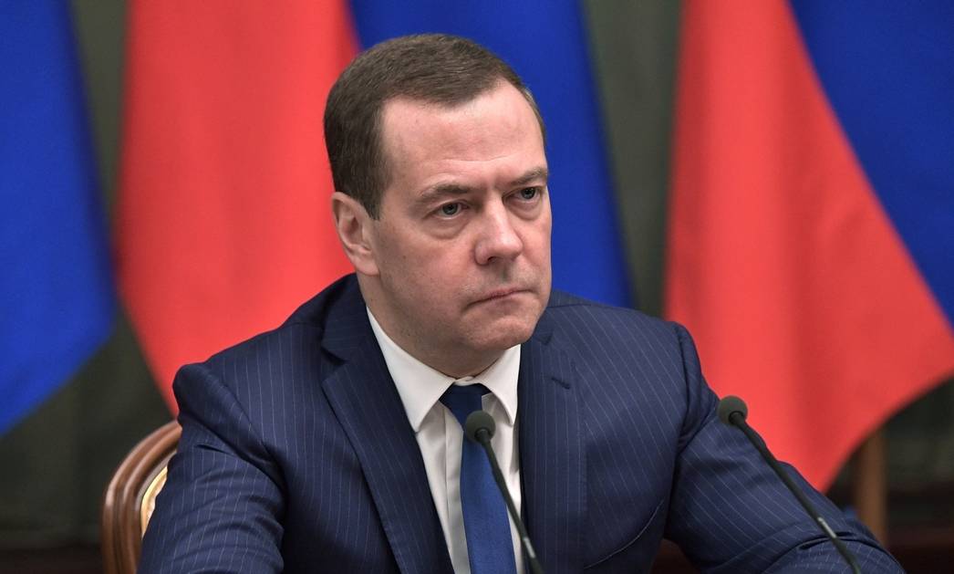 Медведев ушёл, деньги кончились, нацпроекты тормозятся