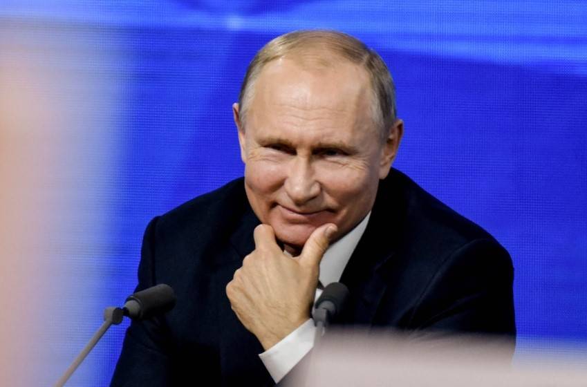 Блицкриг Путина: Кремль уверен, что народ купится на подачки