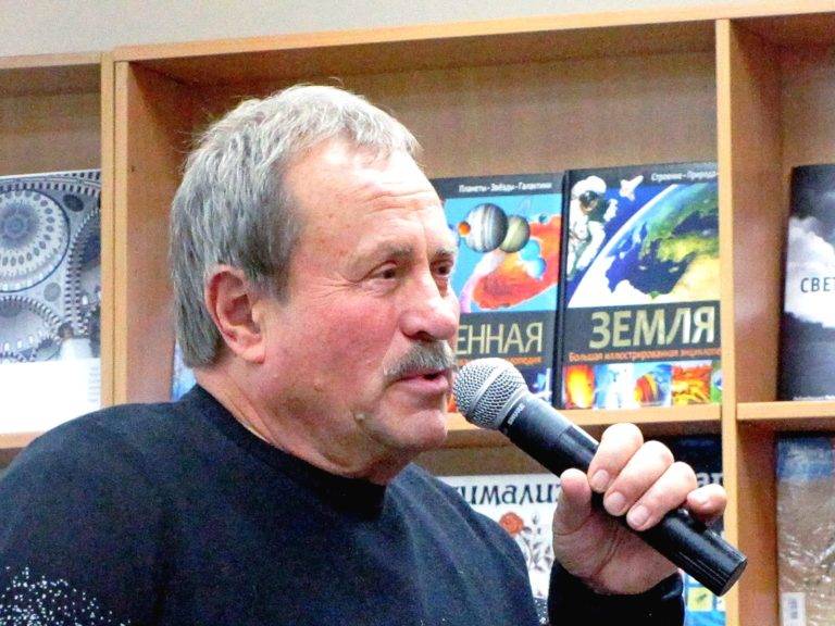 Быстряков назвал виновного в языковом расколе на Украине