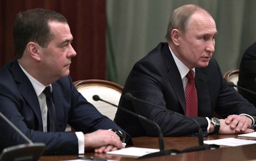 HR-специалисты назвали главную причину отставки правительства Медведева