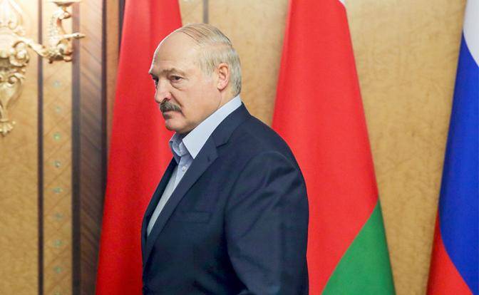 Русские придут: Киев напомнил Лукашенко об украинском и белорусском фронтах