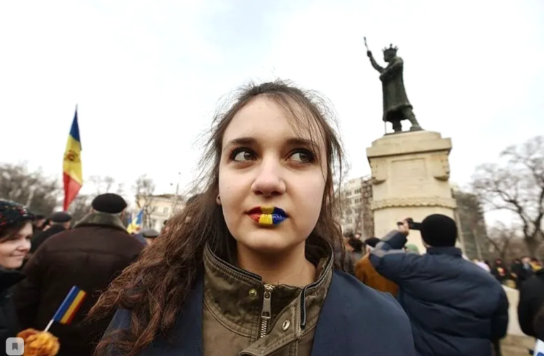 Первые шаги по вытеснению русского языка наблюдаются в Молдавии