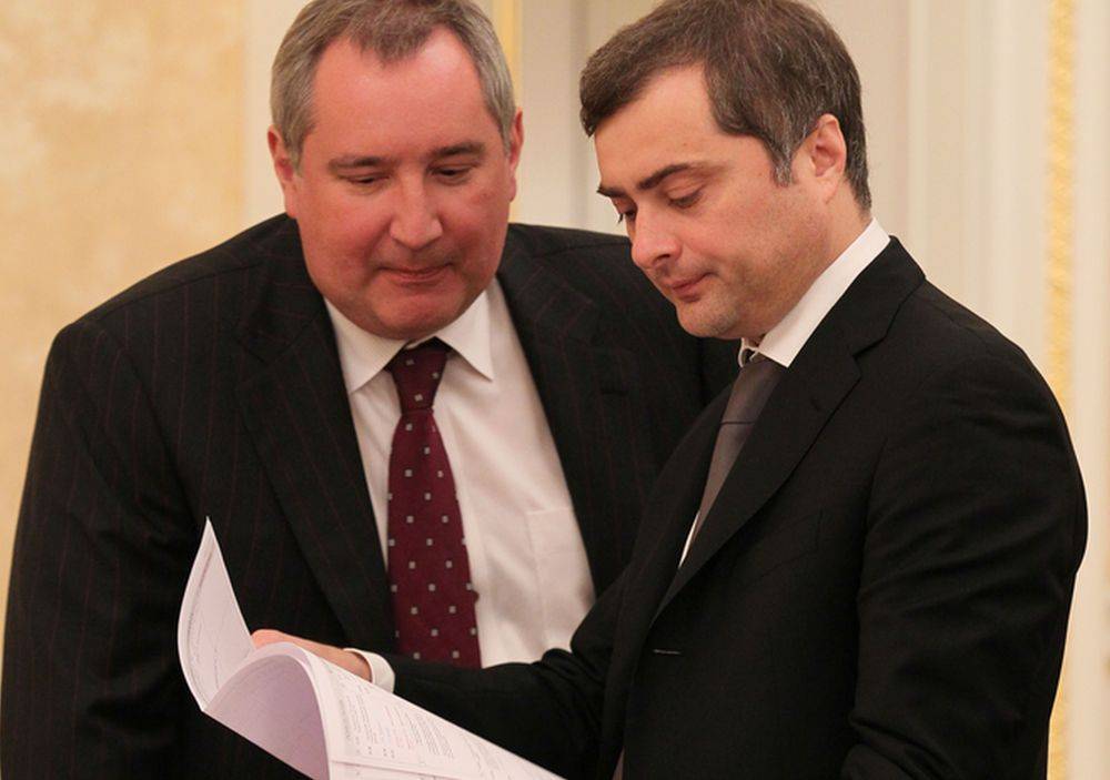 Сурков предложил закрепить в России «гиперпрезидентскую форму правления»