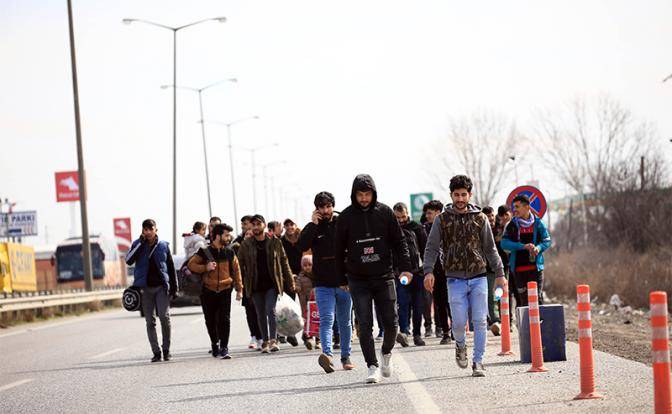 Месть Эрдогана: тысячи беженцев рванули в Европу