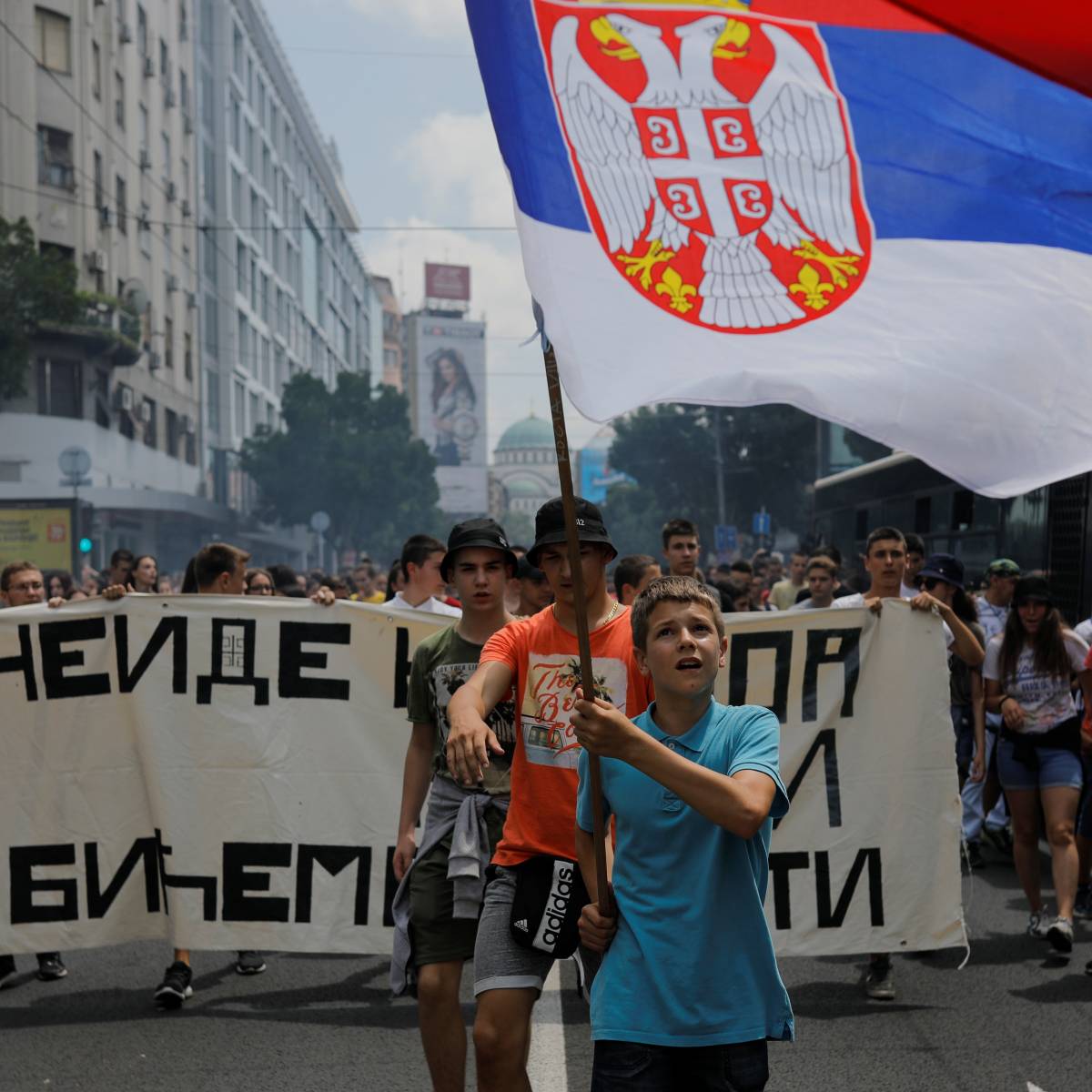 Сербские школьники: «Мы не хотим ощущать их присутствие в нашей стране»