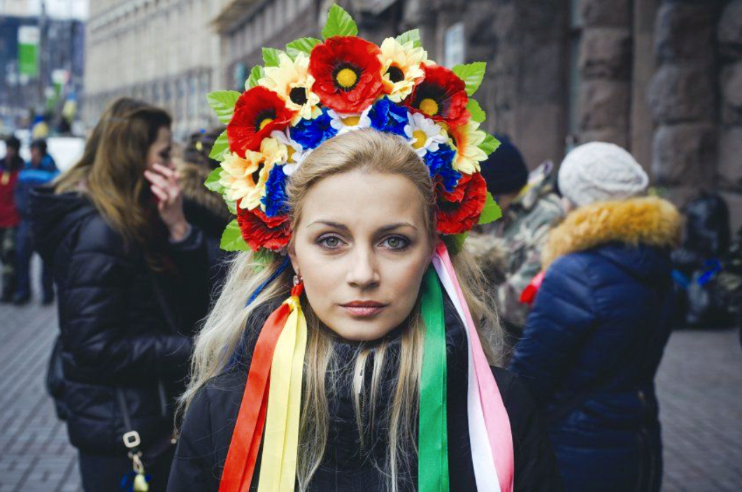 Майдан девушки. Красивые киевлянки. Украинки на Майдане. Девушки киевлянки. Хохлушки на Майдане.