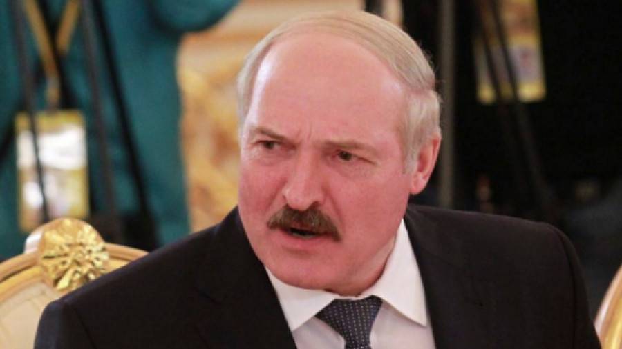 Запад требует: Лукашенко должен отчитаться, о чем говорит с Путиным