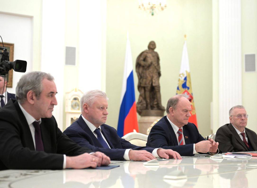 Лидеры фракций Госдумы продемонстрировали полную лояльность воли Путина