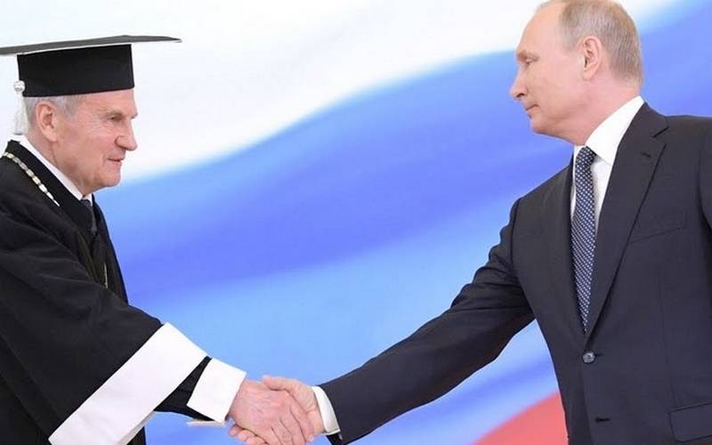 «Путин ставит людей под удар вируса»: британские СМИ о предстоящем референдуме «Путин ставит людей под удар вируса»: британские СМИ о предстоящем референдуме