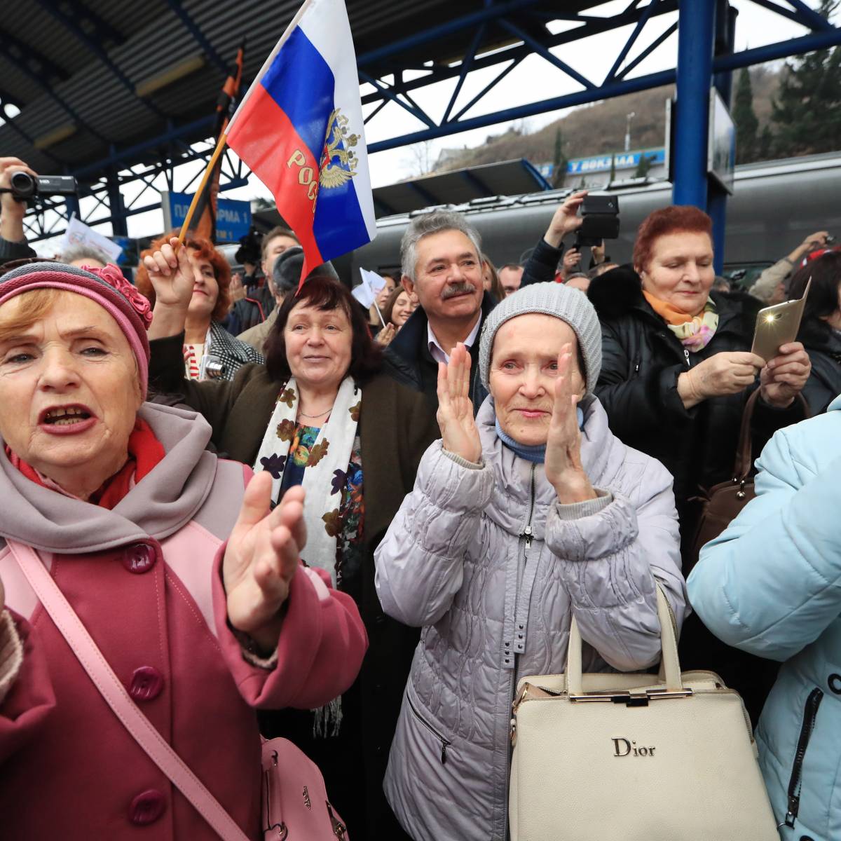 Крымчане поделились, как им живется после воссоединения с Россией