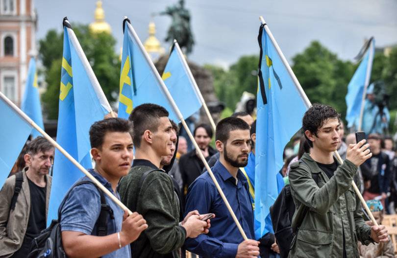 Марш на Крым: на Украине готовят провокацию по старому сценарию