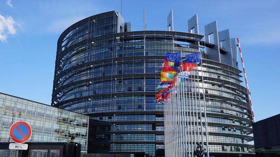 Европарламентарии списывают большое число инфицированных в ЕС на… Россию