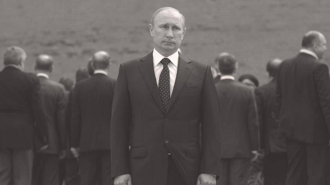 Путинская элита в лицах: власть в России - не наследство, но целая планета