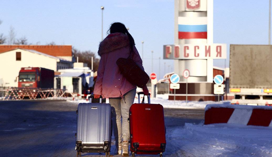 Украинские мигранты в России оказались брошены