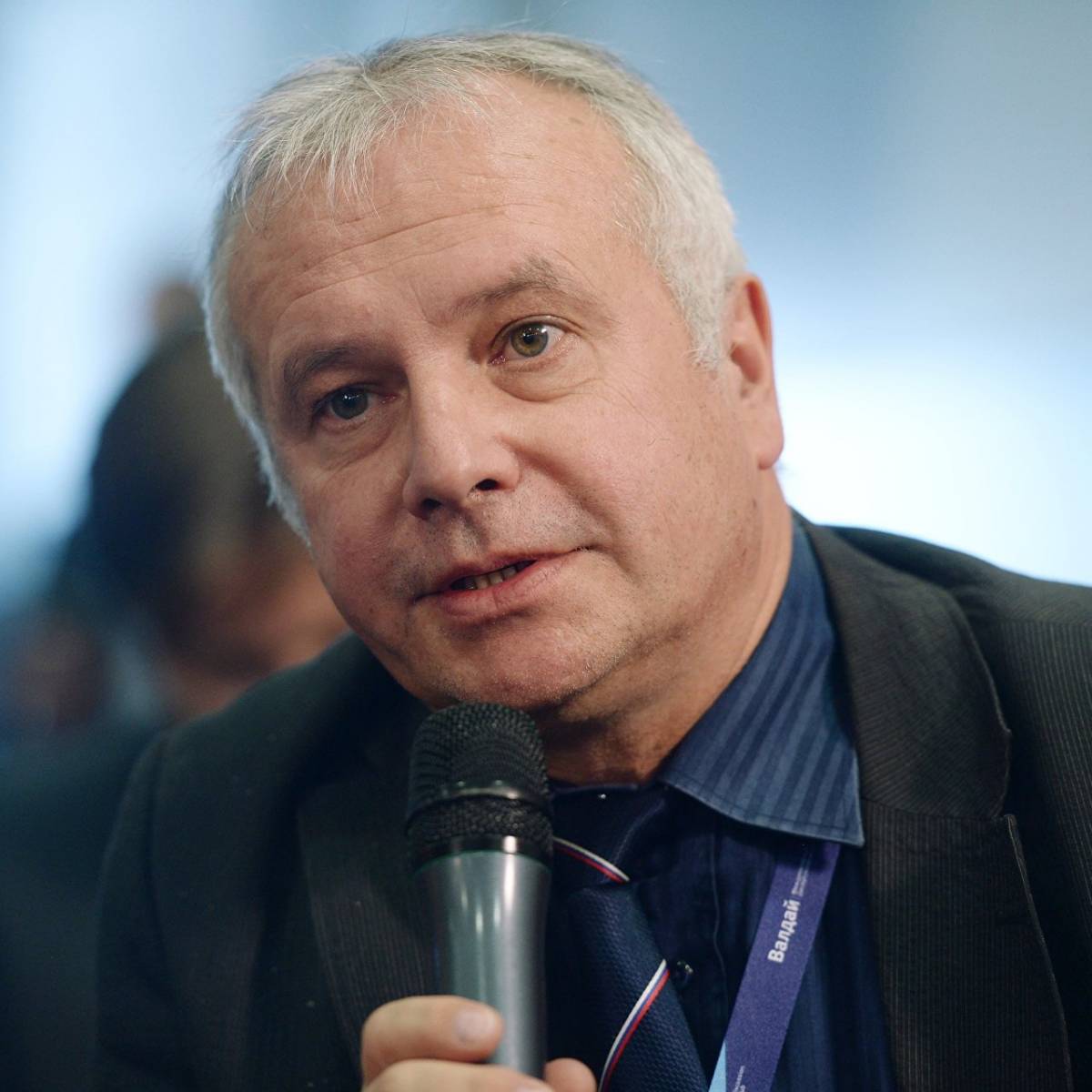 Александр Рар: Украина должна понять, что помощи от Запад не будет