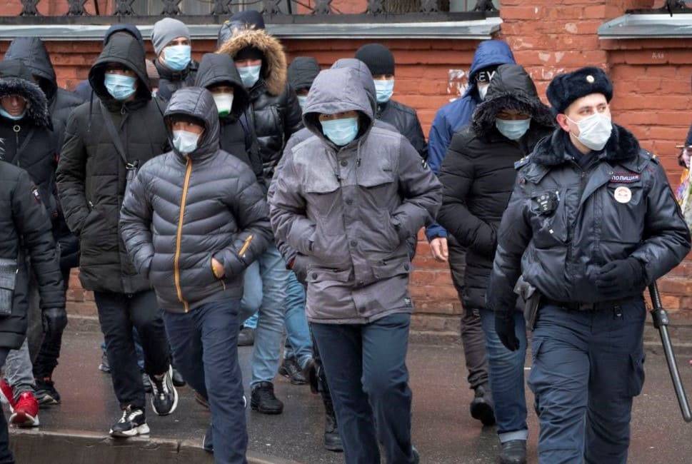 Если самоизоляция для мигрантов невозможна, она бесполезна и для остальных Если самоизоляция для мигрантов невозможна, она бесполезна и для остальных