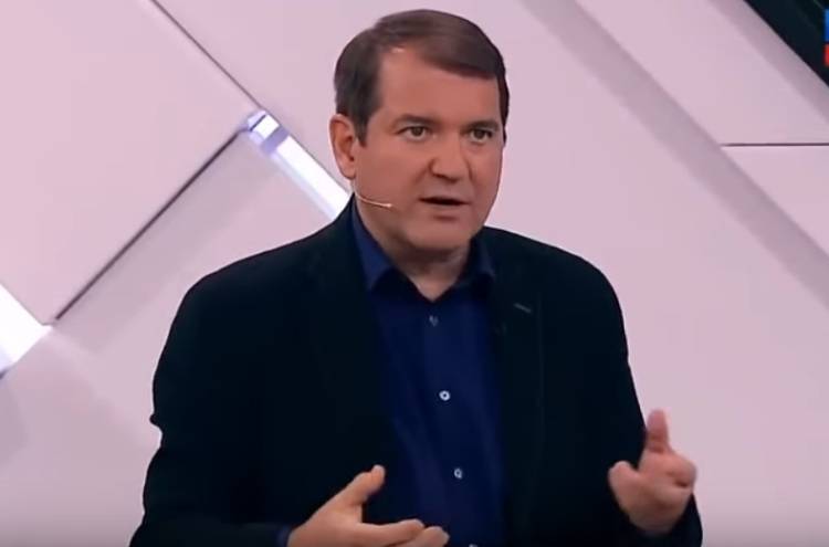 Корнилов отреагировал на слова Зеленского о флаге Рейхстага на Донбассе Корнилов отреагировал на слова Зеленского о флаге Рейхстага на Донбассе