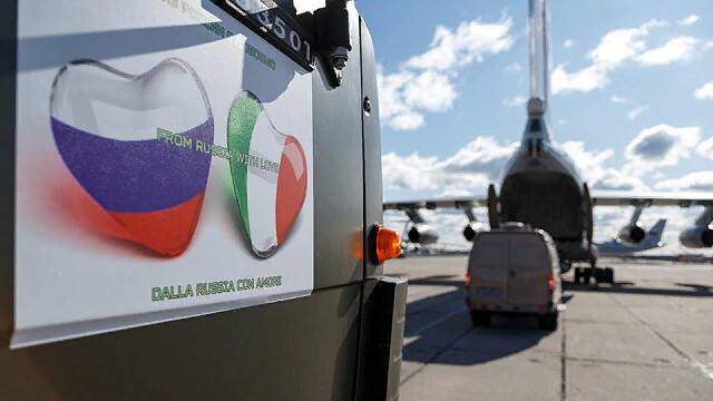 Российские дипломаты осадили Украину за критику помощи Италии