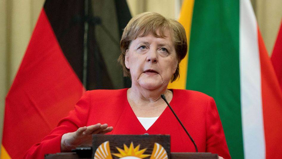 Позор Меркель: Благодарить русских за победу — немцев никто не заставит