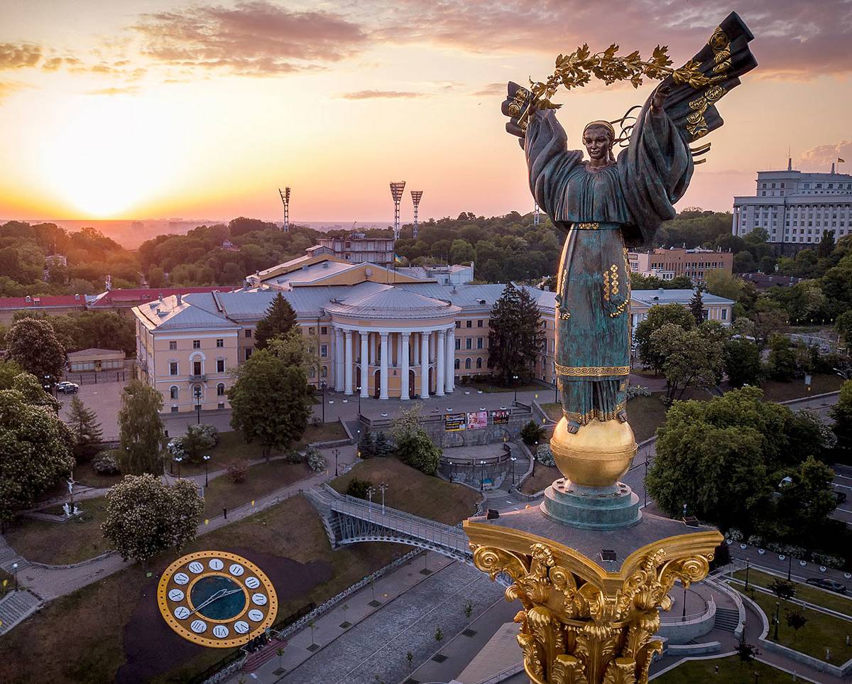 Sohu: отказ Киева отметить годовщину капитуляции нацистов – злая шутка