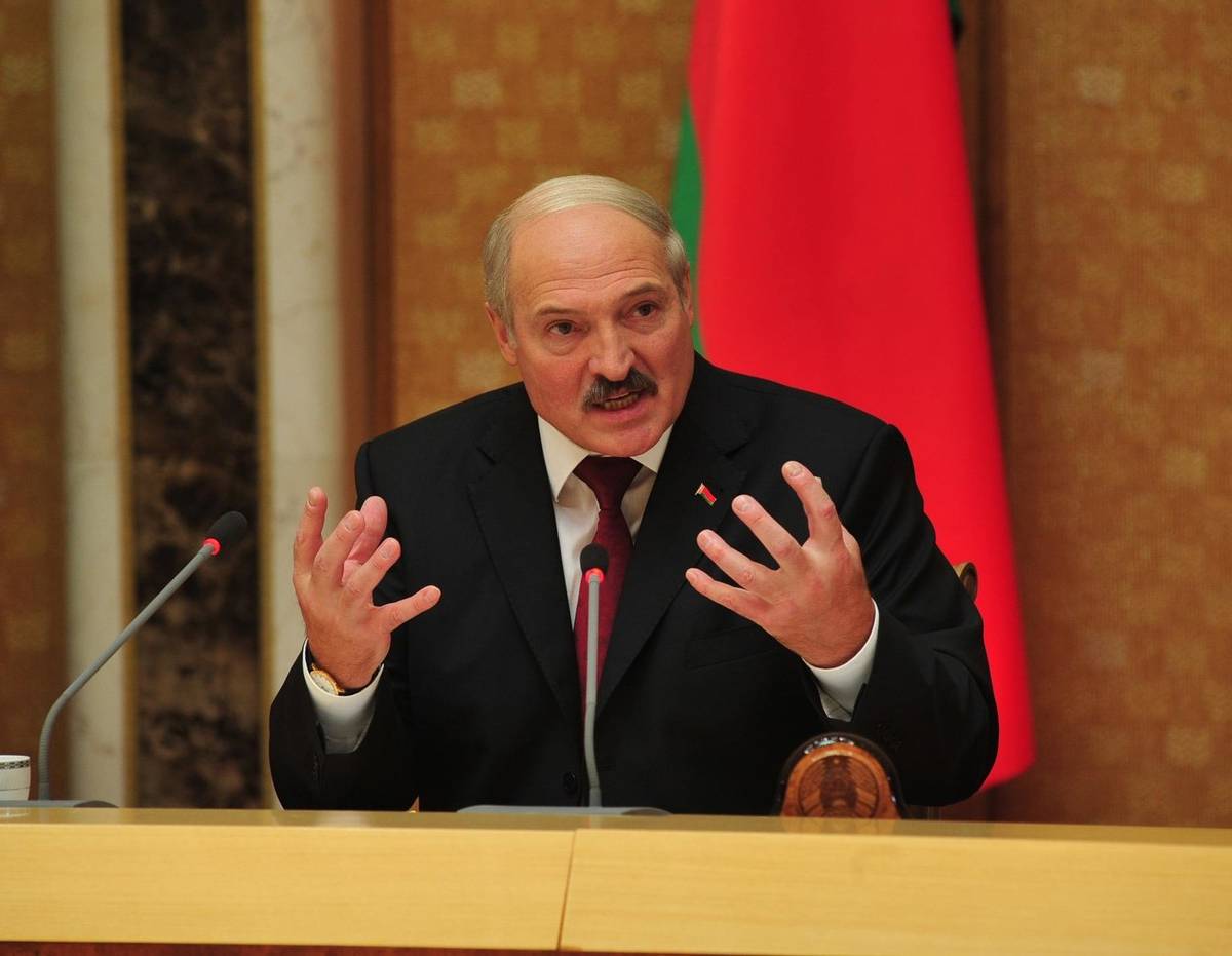 Лукашенко опять обиделся на Путина