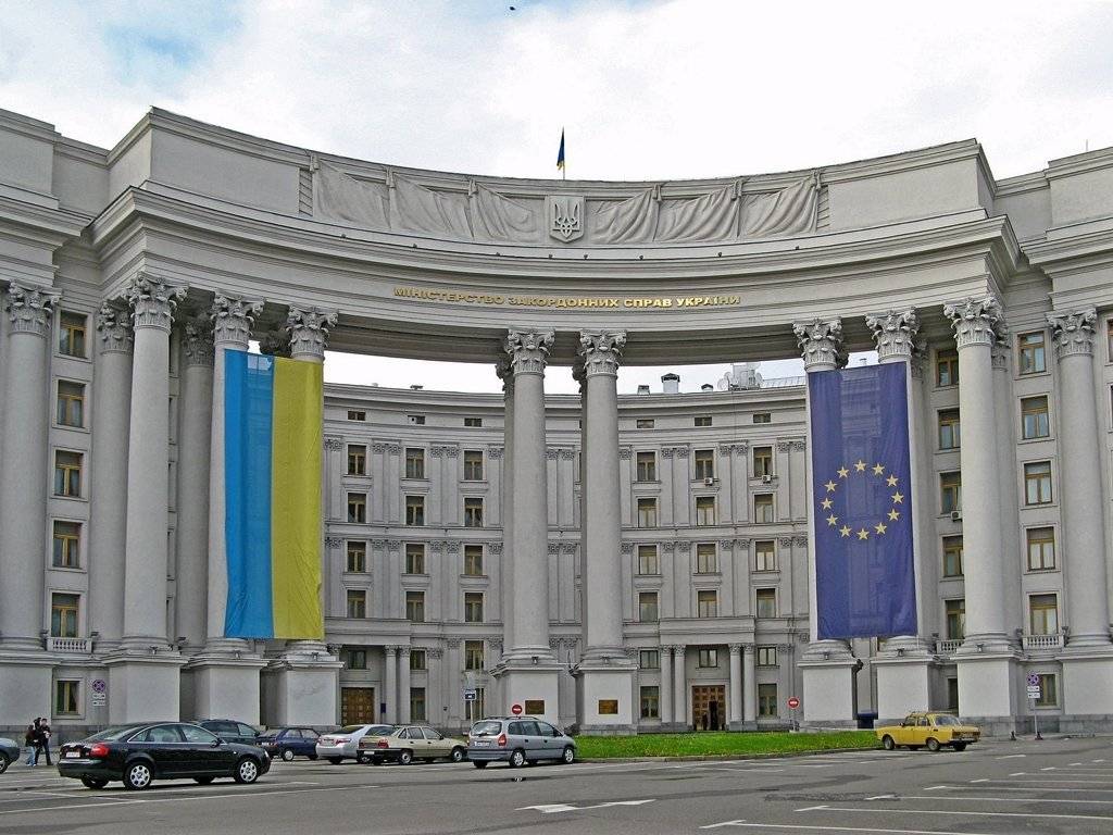МИД Украины оплошал, объясняя запрет для заробитчан на выезд в страны ЕС
