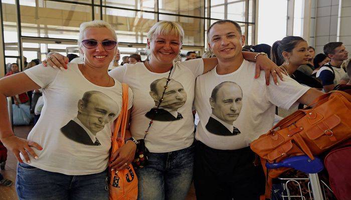 Украина грозит Турции оставить ее без туристов из-за "Катюши" на 9 мая Украина грозит Турции оставить ее без туристов из-за "Катюши" на 9 мая