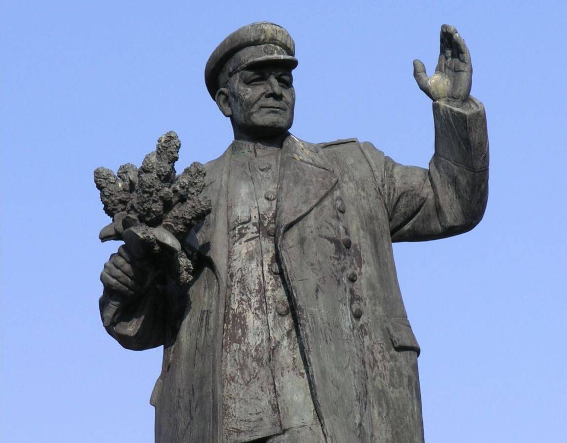Чешские коммунисты потребовали вернуть памятник Коневу на прежнее место