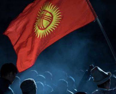 Назло олигархам: власть в Киргизии может перейти к полевым командирам Назло олигархам: власть в Киргизии может перейти к полевым командирам