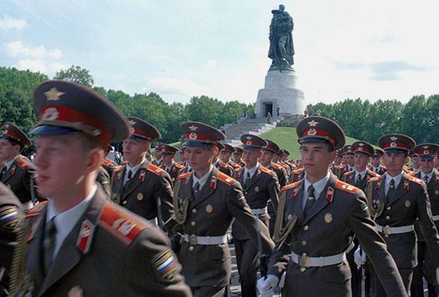 Заявление о «русских оккупантах» в ГДР: первый признак реставрации фашизма