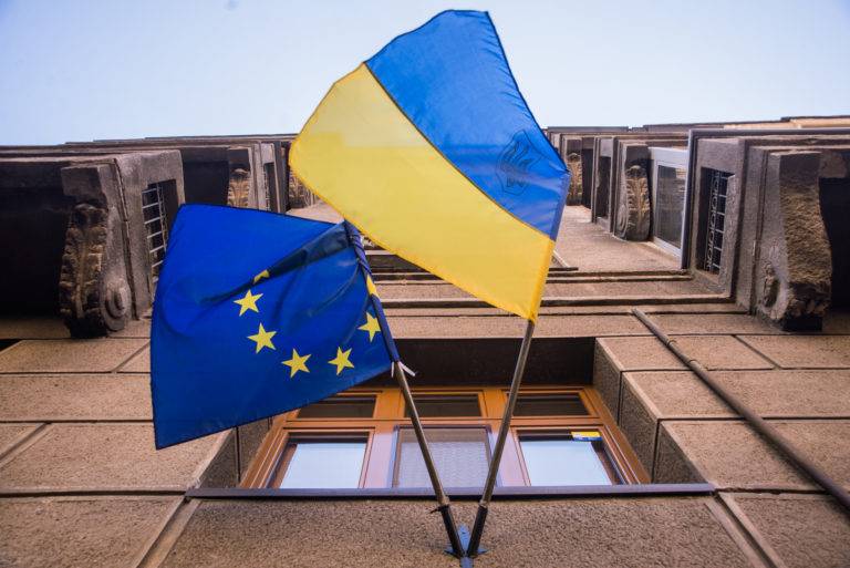 Что должен сделать Зеленский ради вступления Украины в ЕС и НАТО