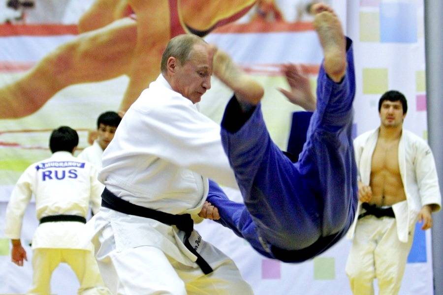 Путин выходит на болевой: Холодная война уже идёт Путин выходит на болевой: Холодная война уже идёт
