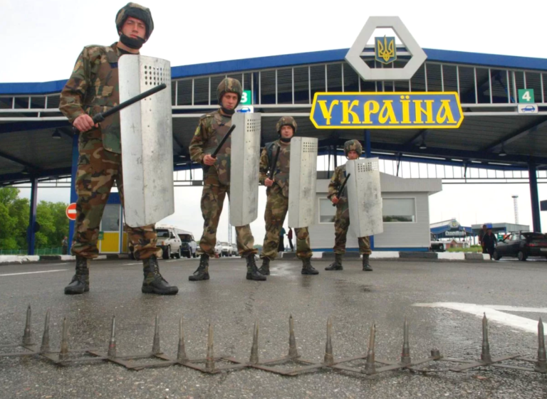 Украина открывает все границы, кроме российской и белорусской