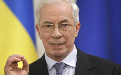 Азаров сравнил американский и украинский майданы Азаров сравнил американский и украинский майданы