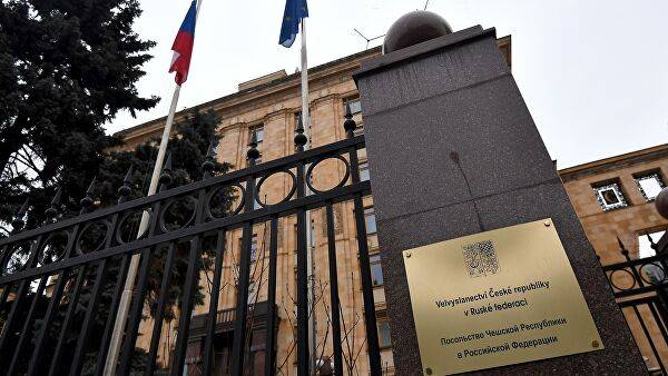 Ответ на чешскую провокацию: Россия проявила дипломатическое искусство